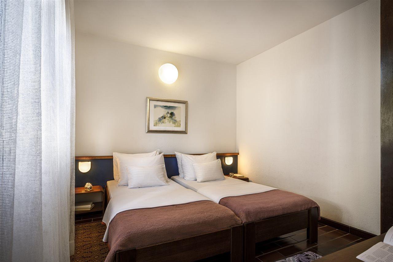 Trim Sunny Apartments By Valamar สตารีกราด ภายนอก รูปภาพ