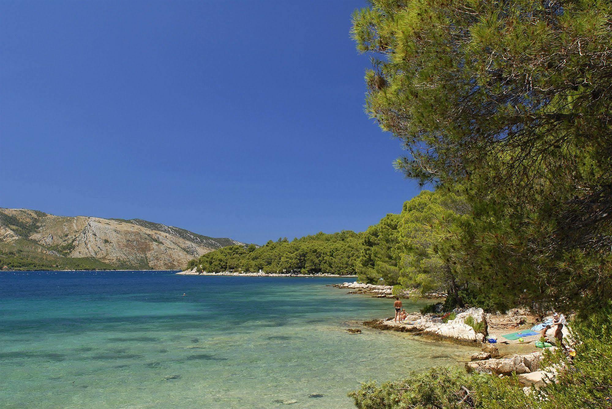 Trim Sunny Apartments By Valamar สตารีกราด ภายนอก รูปภาพ