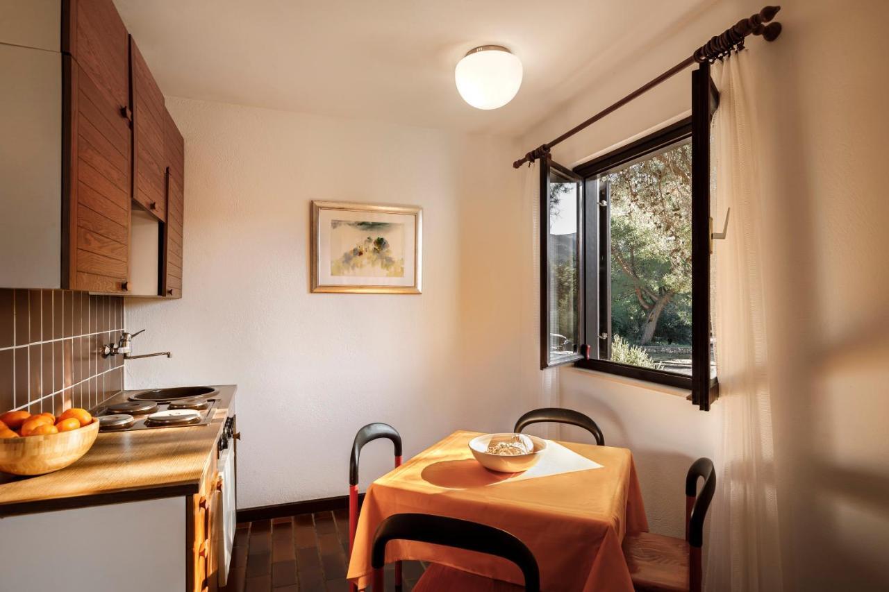Trim Sunny Apartments By Valamar สตารีกราด ภายนอก รูปภาพ